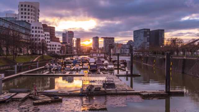 duesseldorf medienhafen timelapse